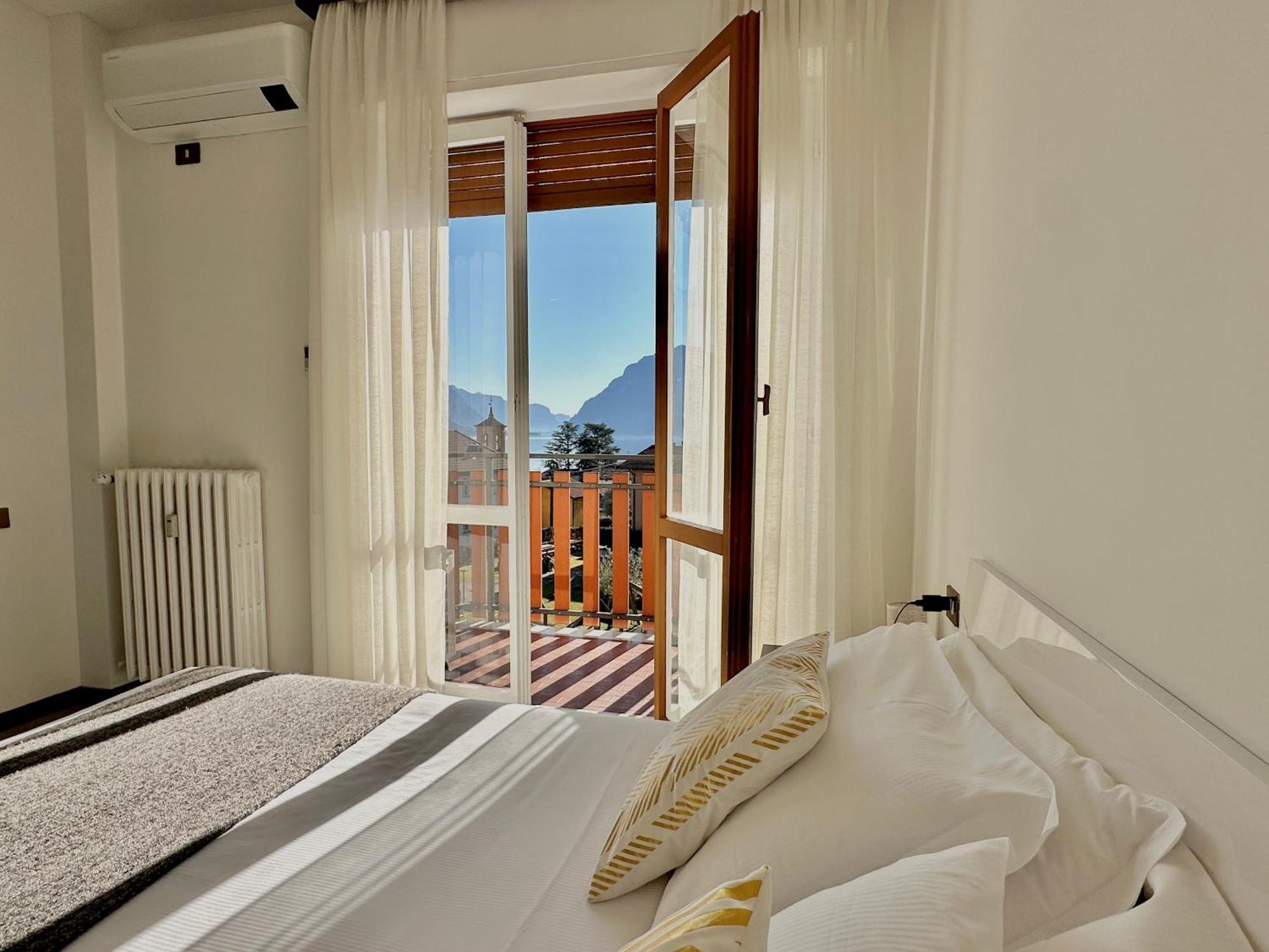 Lake Como View Apartment Oliveto Lario Zewnętrze zdjęcie